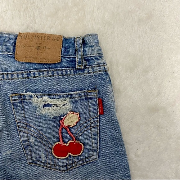 *RARE* SKINNY DESTROYED DENIM SHORTS - Picture 2 of 7